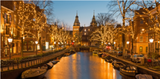 11 Magical Christmas Displays – Europe